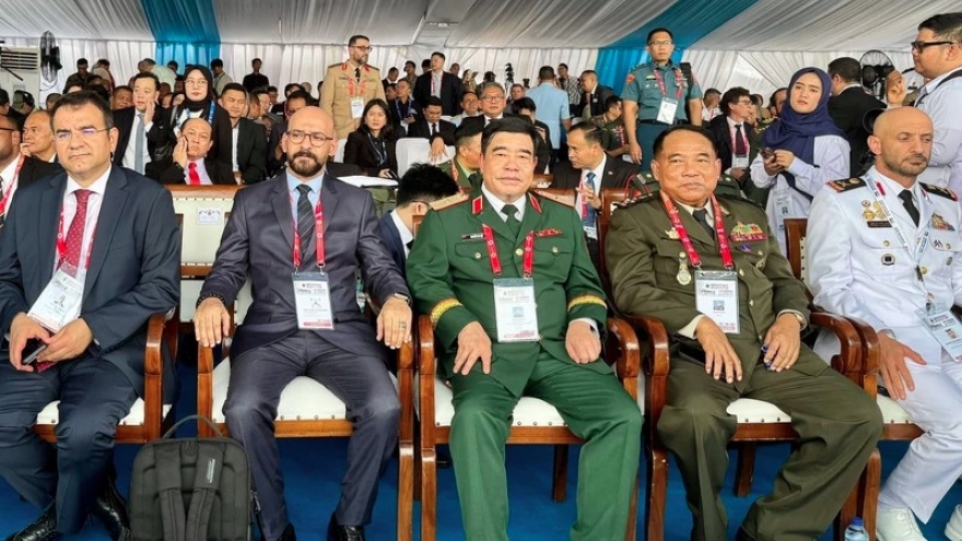 Vietnam attends Indo Defence Expo and Forum in Jakarta