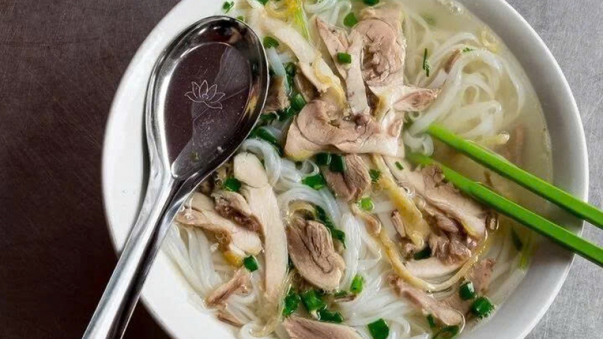 Ăn phở cho thêm giấm còn có nhiều tác dụng bất ngờ