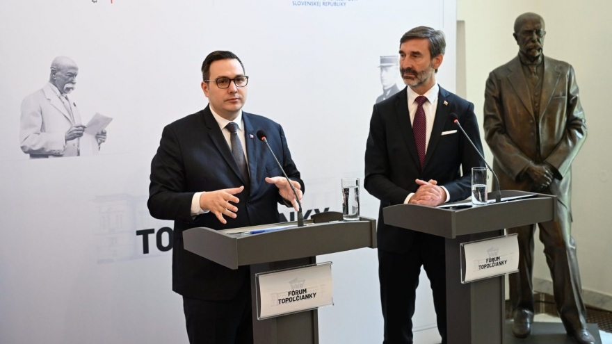 Séc và Slovakia cam kết đối thoại bất chấp rạn nứt về quan điểm với Ukraine