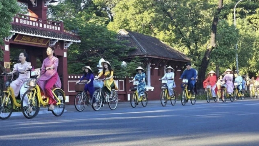 Ao dai week – a cultural highlight of Hue’s summer festival