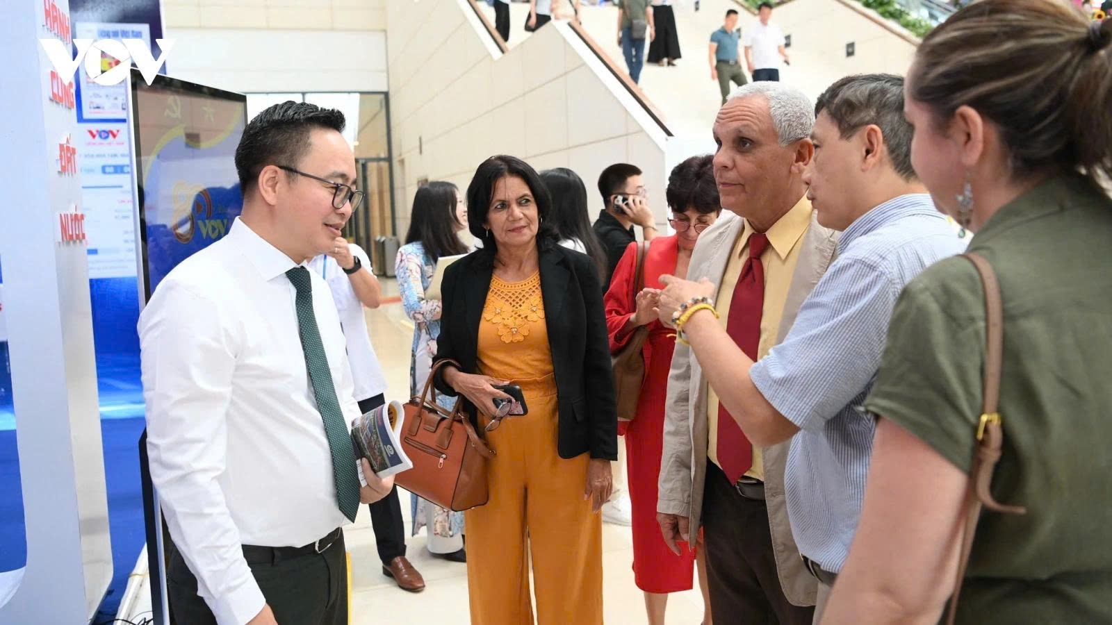 VOV engages audience with interactive exhibits at 2025 National Press Festival