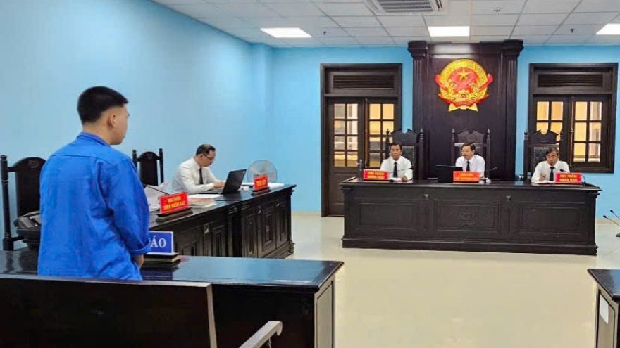 Bạc Liêu: Lãnh 8 năm tù vì hiếp dâm người dưới 16 tuổi