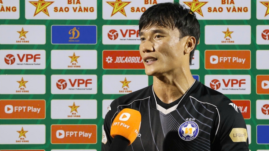 Đà Nẵng ở lại V-League, thủ thành Bùi Tiến Dũng thừa nhận may mắn