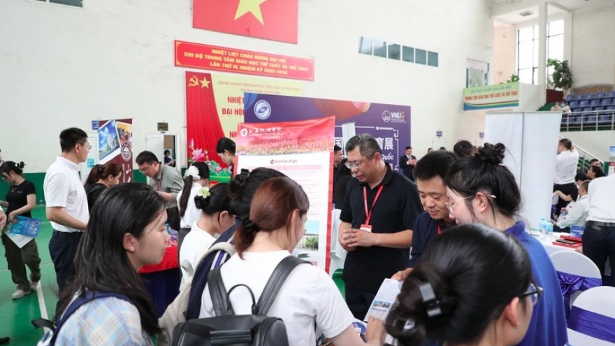 Vietnam, China foster academic cooperation