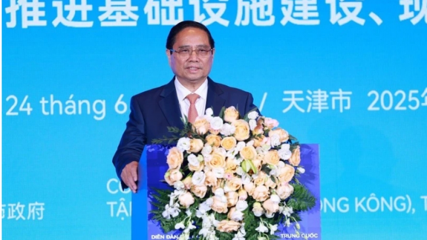 PM’s active role at WEF Tianjin makes Chinese headlines