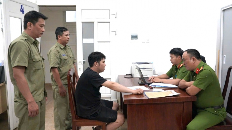 Bắt giữ đối tượng dùng dao cướp dây chuyền vàng của người phụ nữ lớn tuổi