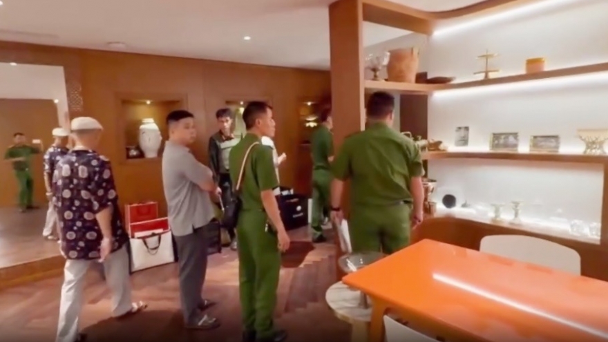 Tiktoker “Cún Bông” bị khởi tố: Hành vi vi phạm sẽ bị xử lý như thế nào?