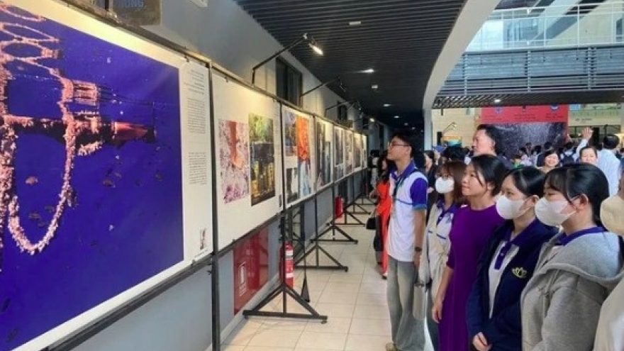 Photo exhibition depicts environmental challenges in Southeast Asia