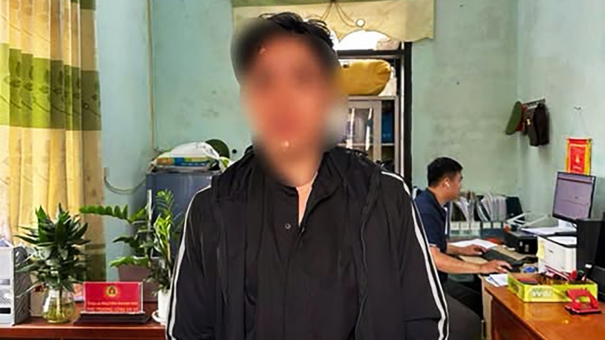 Cháu trai lén trộm 5 cây vàng của dì ruột đem bán