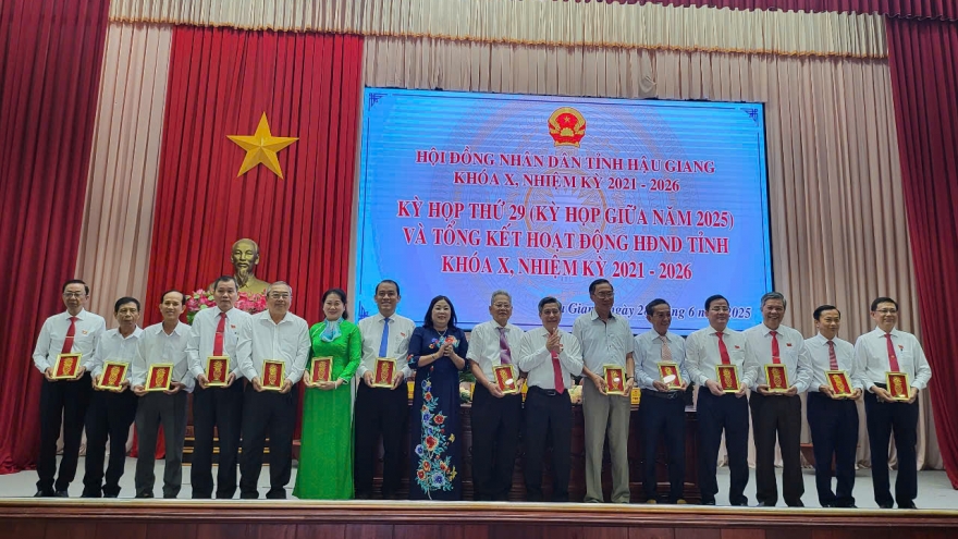 HĐND tỉnh Hậu Giang thông qua 4 nghị quyết ở kỳ họp cuối