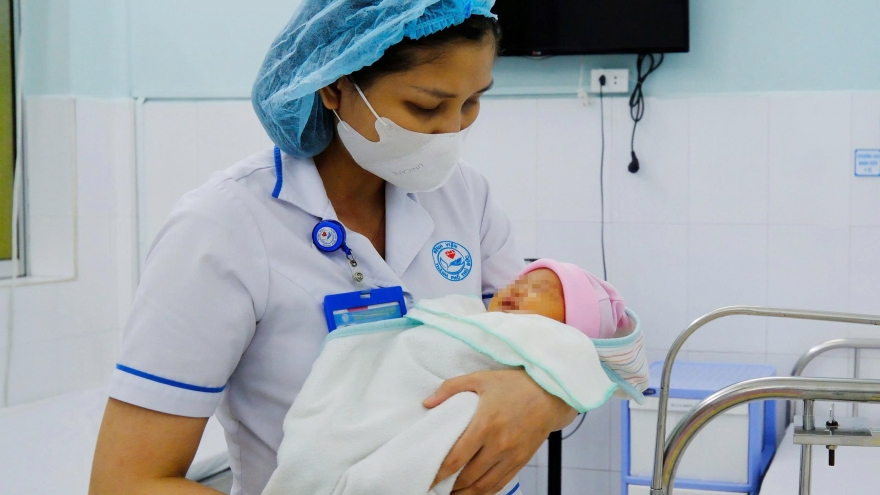 Cứu sống kịp thời sản phụ mắc bệnh tim nặng sinh con lần thứ 5