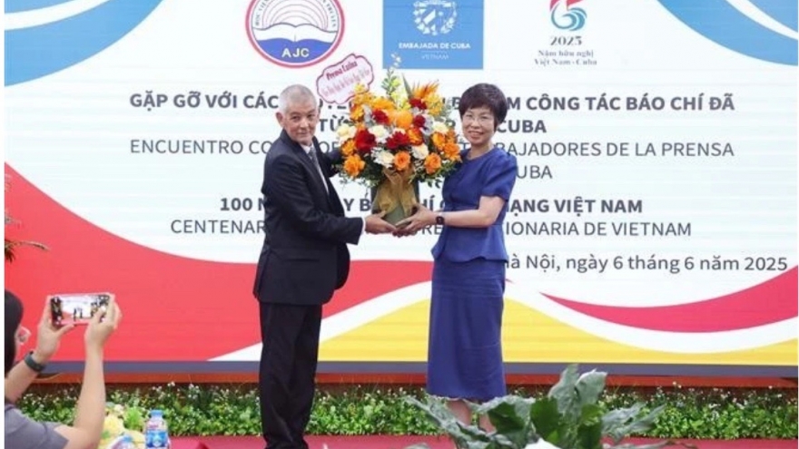 Get-together celebrates press collaboration between Vietnam, Cuba