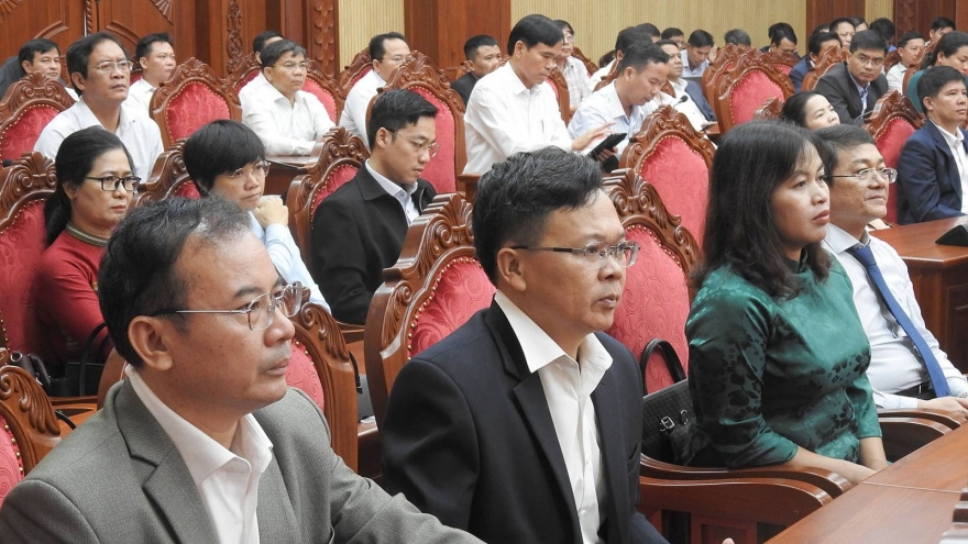 Tỉnh ủy Kon Tum gặp mặt lãnh đạo chủ chốt 40 xã, phường mới