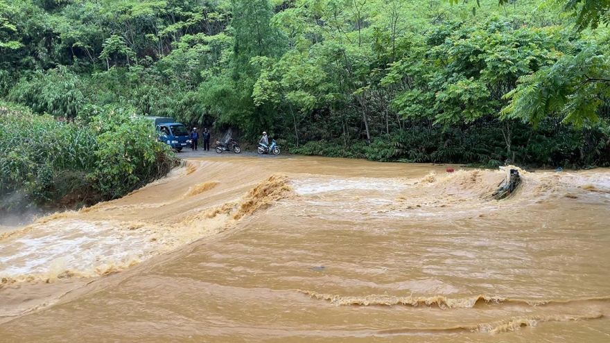 Mưa lớn gây ngập lụt diện rộng tại huyện Mường Khương (Lào Cai)