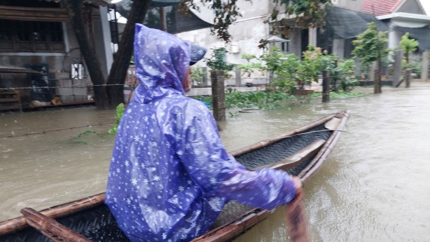Lật thuyền ở Huế, 2 người tử vong