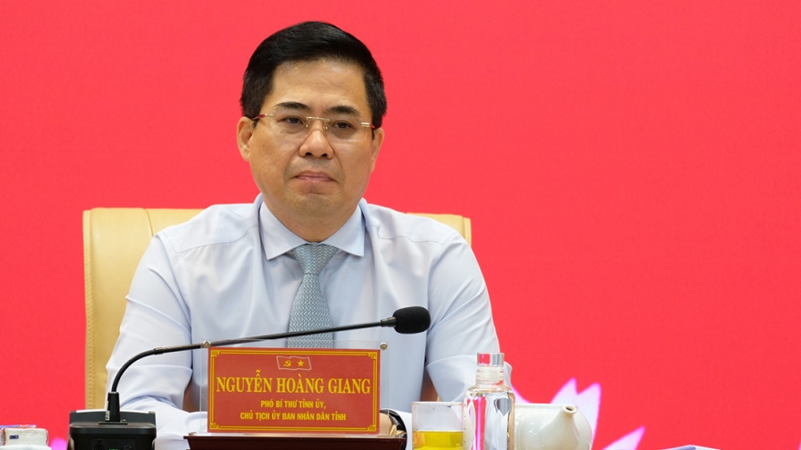 Ông Nguyễn Hoàng Giang giữ chức Chủ tịch UBND tỉnh Quảng Ngãi (mới)