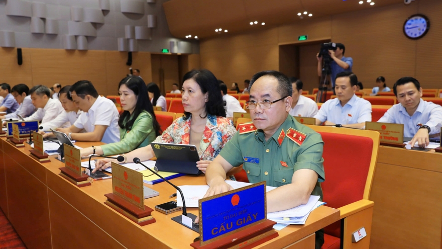 Giám đốc Công an Hà Nội: Tài liệu đốt tại phường Cổ Nhuế 2 là giấy tờ bỏ đi