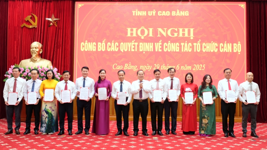 Cao Bằng công bố điều động, luân chuyển, bổ nhiệm nhiều cán bộ chủ chốt
