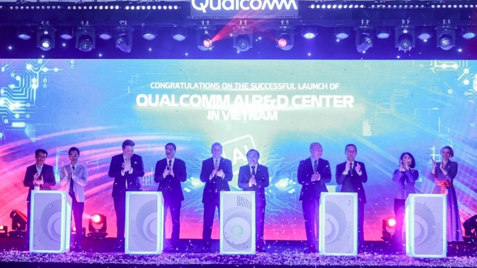 US tech leader Qualcomm opens AI hub in Vietnam