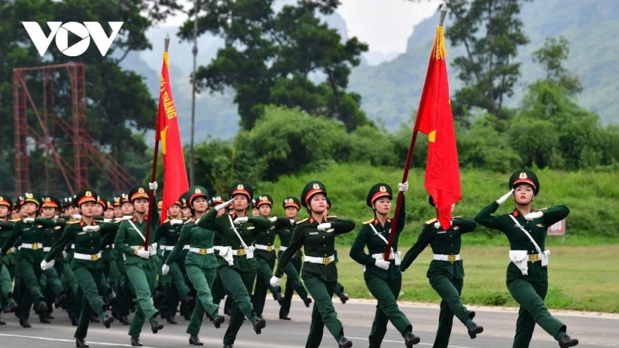 Parade units begin first rehearsal for 80th National Day celebration