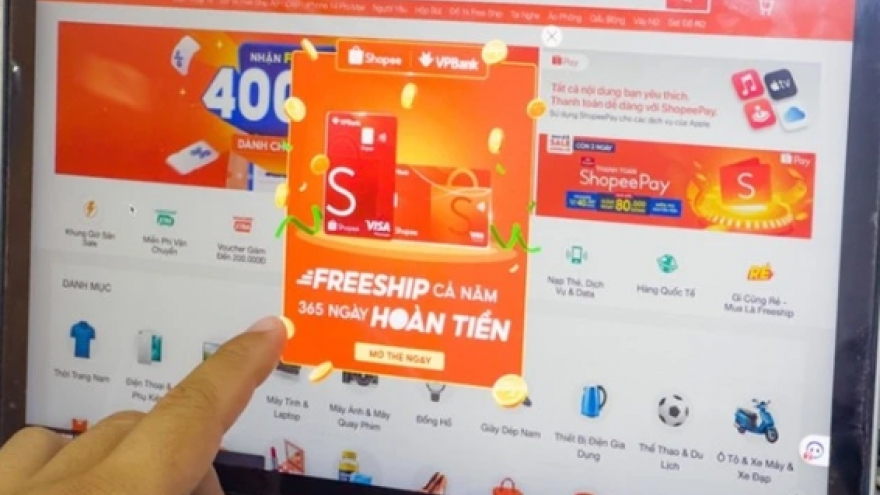 Vietnam consumers spend US$16 billion in 2024 on online shopping