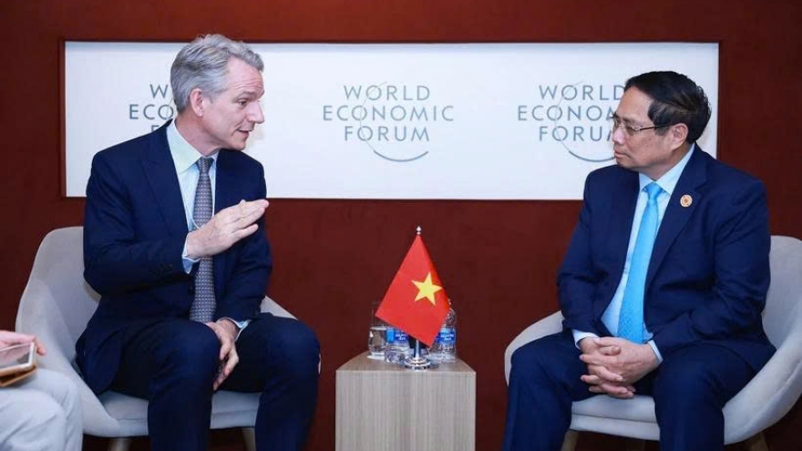 PM pushes for infrastructure, food industry growth in talks with global giants