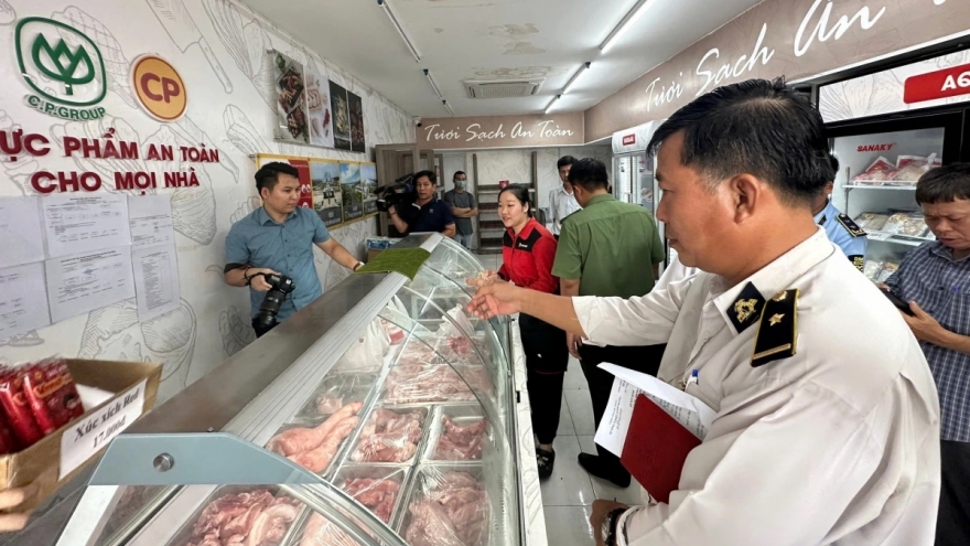 Sóc Trăng đề nghị Hậu Giang phối hợp kiểm tra, xác minh thông tin về heo bệnh