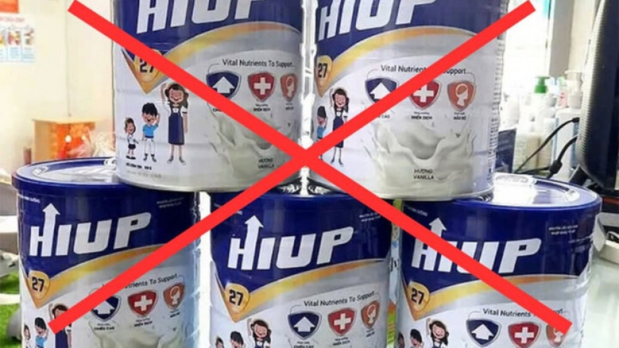 Dân mạng tức giận: "Tôi bỏ chục triệu đồng, ép con uống sữa giả Vân Hugo rao"