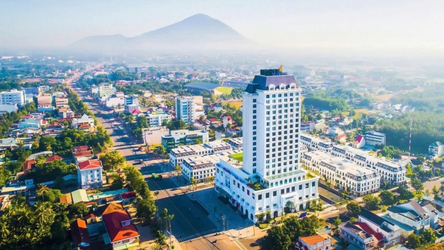 Tây Ninh có 96 đơn vị hành chính cấp xã, gồm 82 xã và 14 phường sau khi sắp xếp