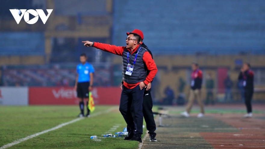 HLV kỳ cựu "viết tâm thư" chia tay đội bóng V-League