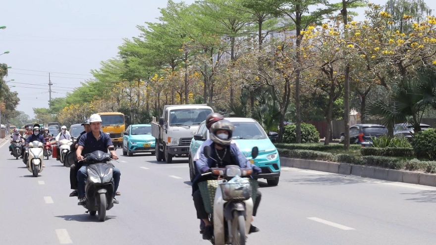 Thời tiết hôm nay 2/6: Nắng nóng gay gắt ở toàn miền Bắc, có nơi trên 39 độ C