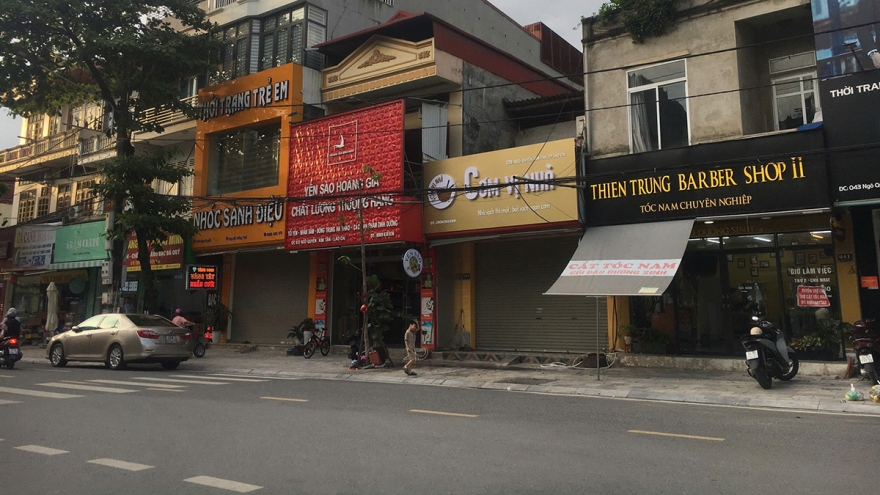 Vì sao tiểu thương Lào Cai đồng loạt “cửa đóng, then cài”?