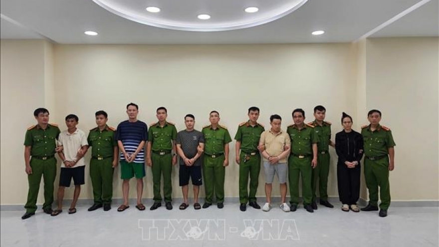 Triệt phá đường dây sản xuất dầu nhớt giả quy mô lớn
