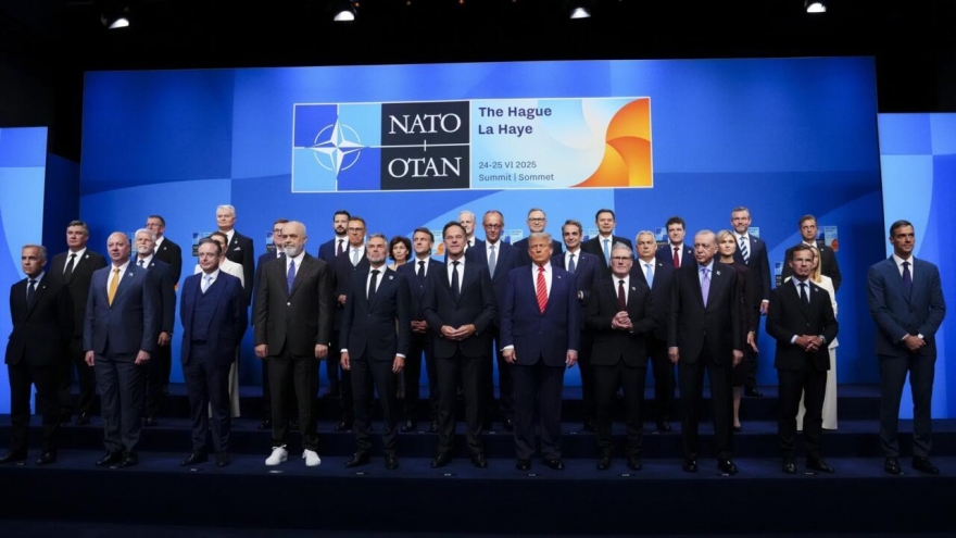 NATO nhất trí tăng chi tiêu quốc phòng lên 5% GDP