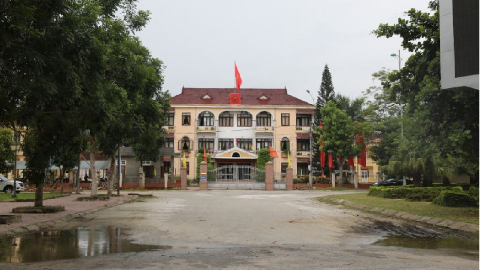 Thông tin tiếp vụ UBND xã nợ dân tiền ăn uống, tiếp khách hàng chục triệu đồng