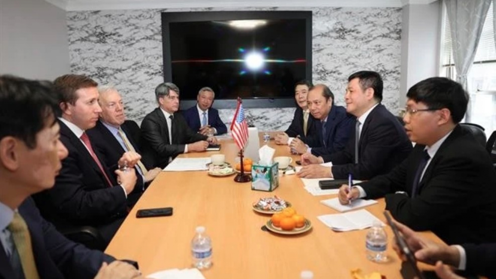 Vietnamese trade minister works with US businesses