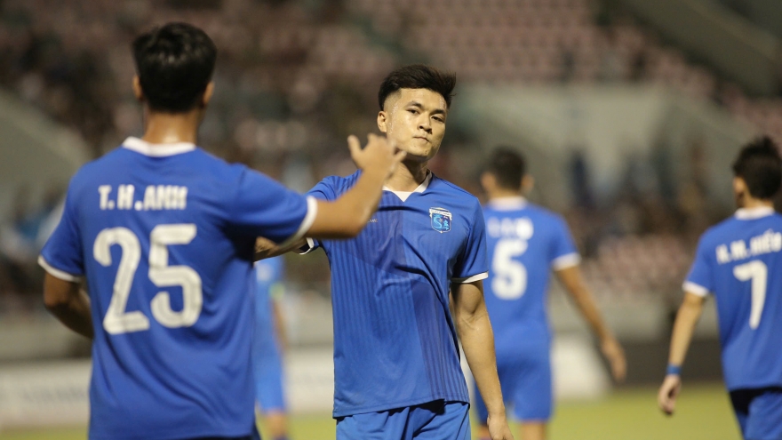 CLB Quảng Ninh thăng hạng sớm, trở lại với sân chơi bóng đá chuyên nghiệp