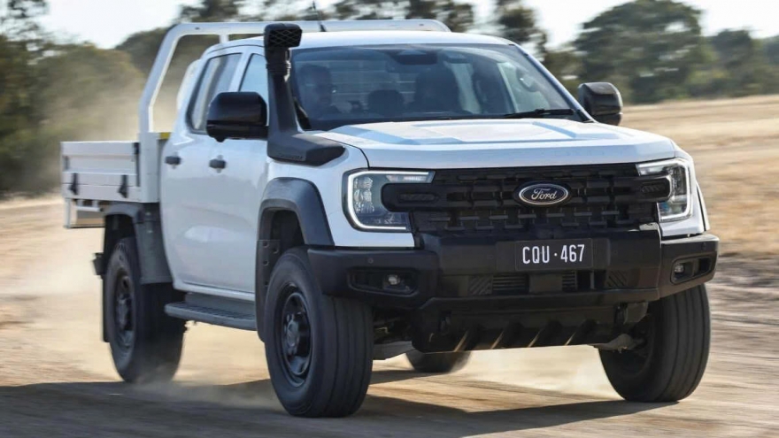 Ford Ranger Super Duty chính thức lộ thông số: Máy dầu V6 3.0L, tải gần 2 tấn