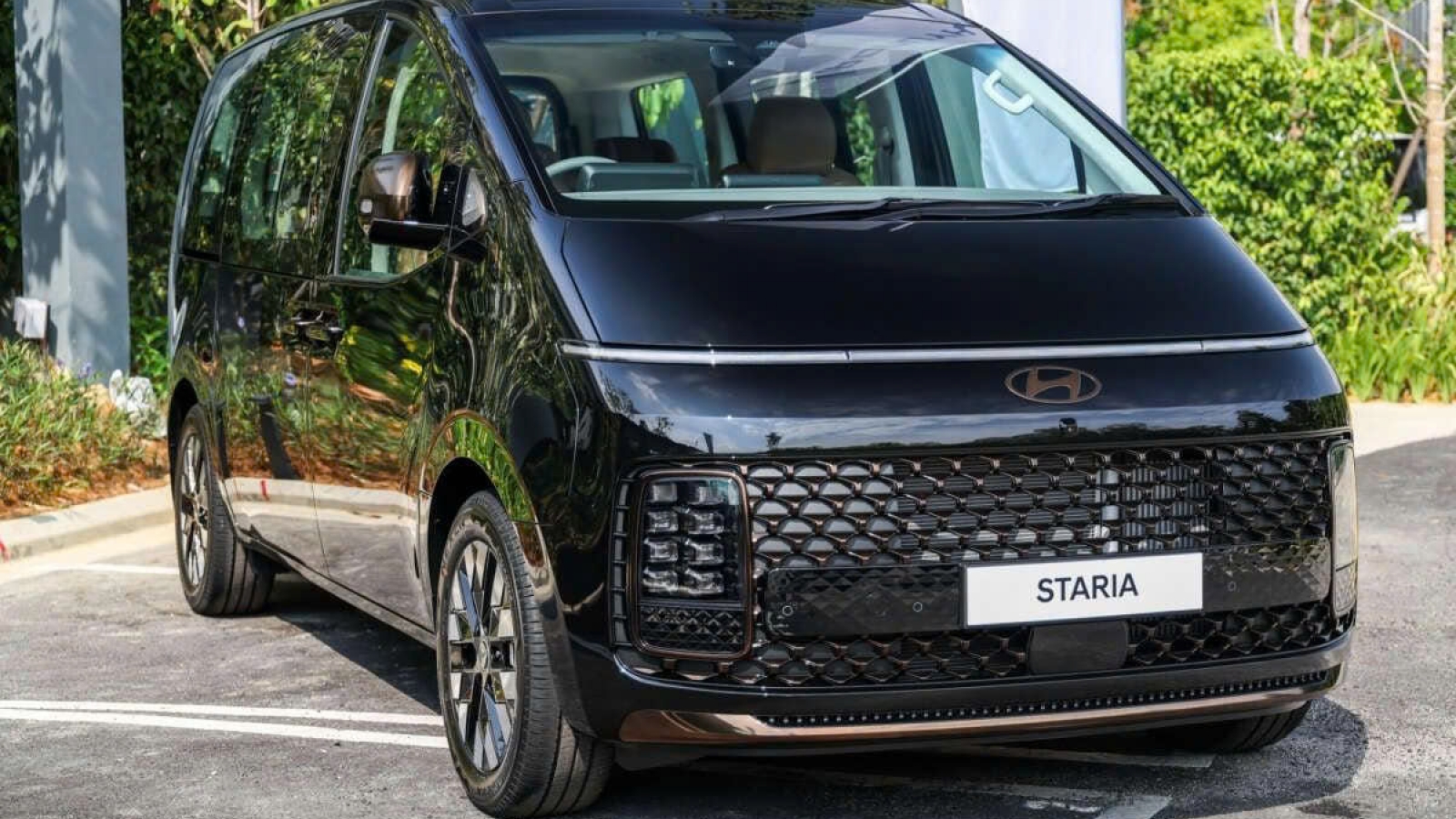 Hyundai Staria 2025 chuẩn bị ra mắt: Bản 7 chỗ cao cấp trở lại, bản 10 chỗ giữ nguyên