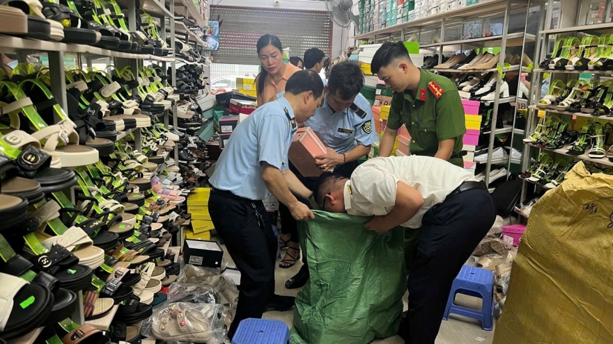Nam Định đẩy mạnh cao điểm xử lý buôn lậu, gian lận thương mại và hàng giả