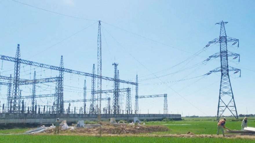 Trên công trường đường dây 220 kV: Từ Tương Dương về Nam Cấm