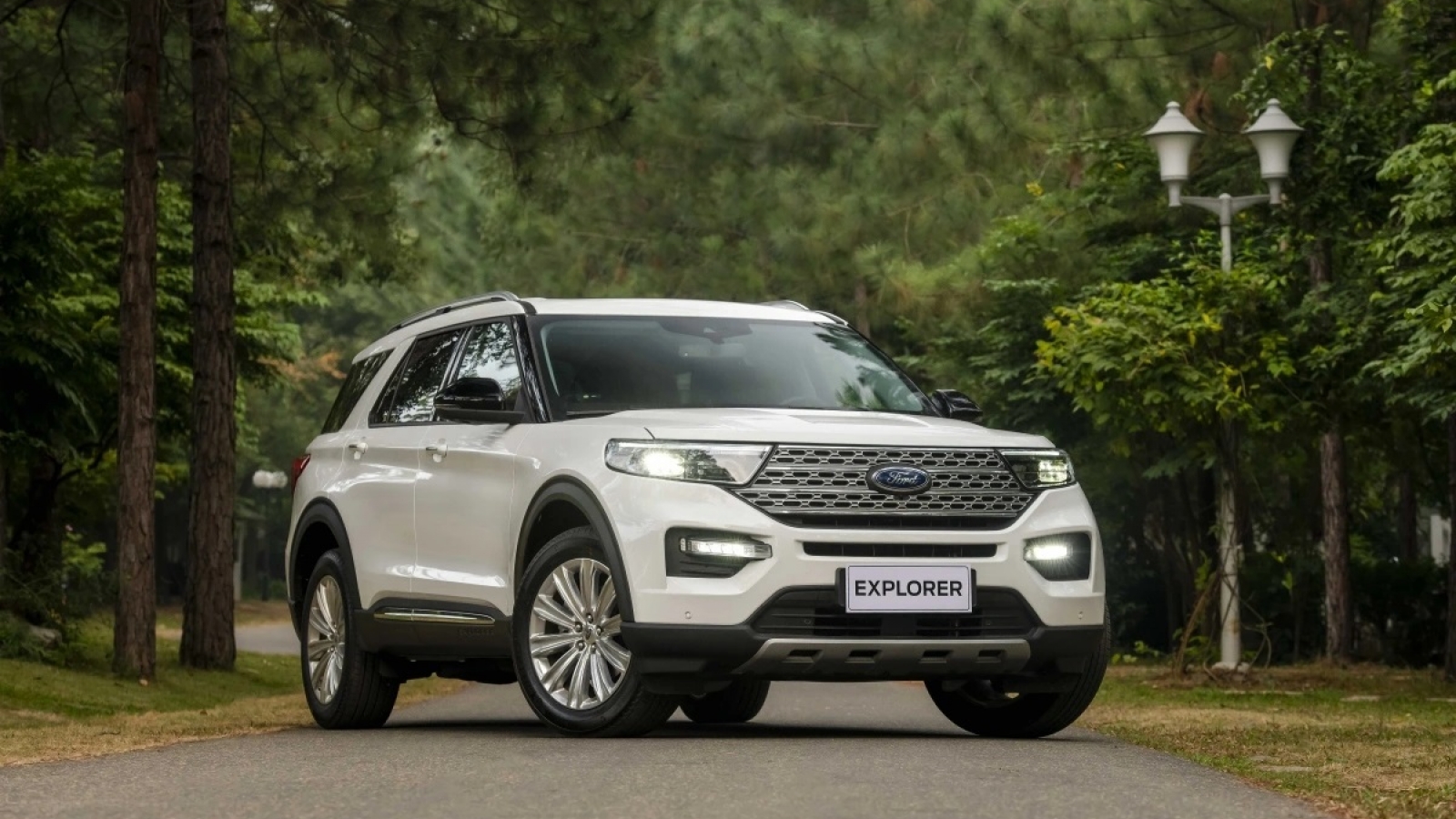 Top 10 mẫu xe bán chậm nhất tháng 7/2025: Ford Explorer tiếp tục "đu đỉnh"