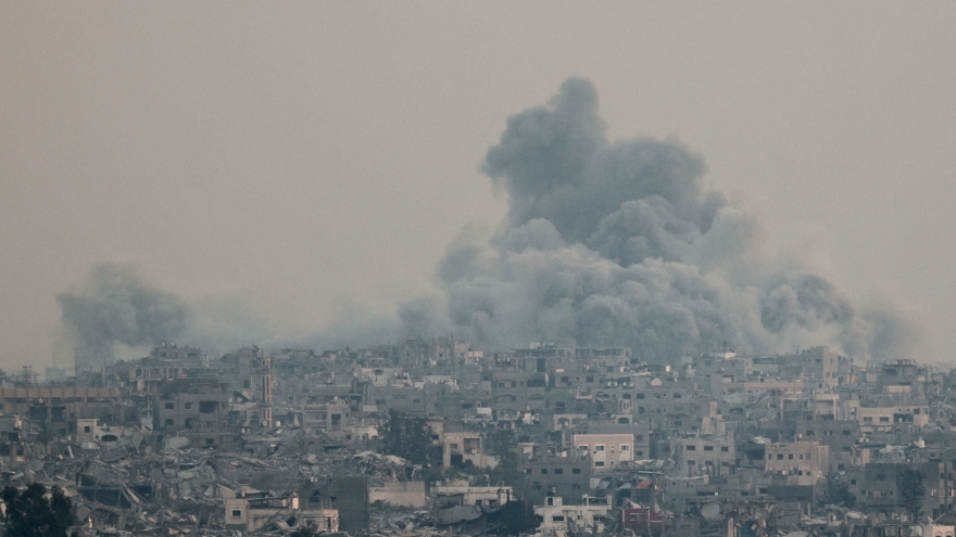 Israel đẩy mạnh tấn công vào Gaza