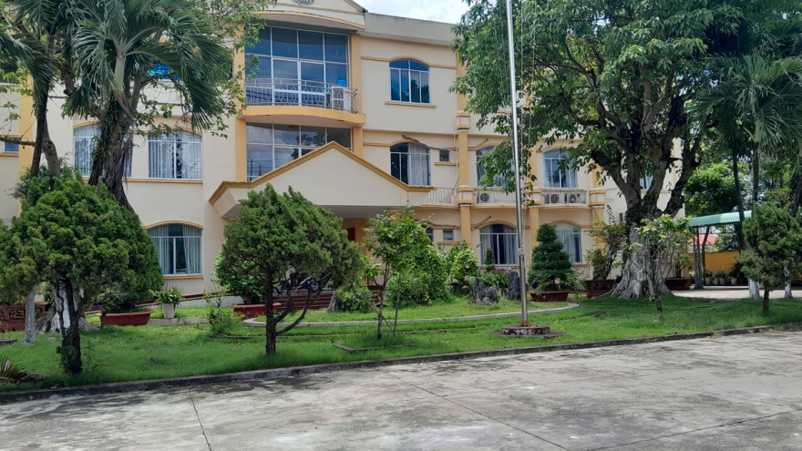 Nhiều trụ sở cơ quan của tỉnh Bình Phước (cũ) đang bỏ trống, "cửa đóng then cài"