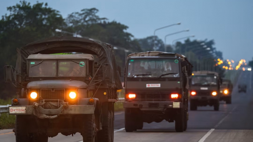 Giao tranh giữa Thái Lan và Campuchia lan rộng, ít nhất 16 người thiệt mạng