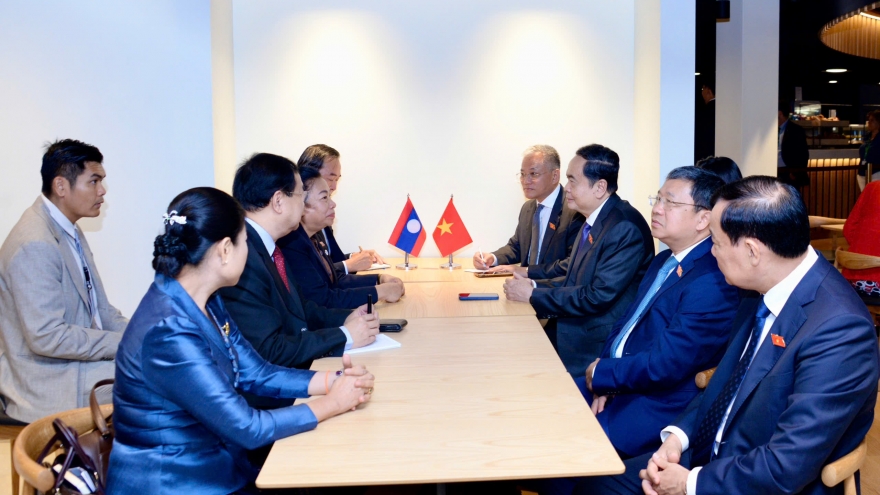 Chủ tịch Quốc hội Trần Thanh Mẫn gặp Phó Chủ tịch Quốc hội Lào