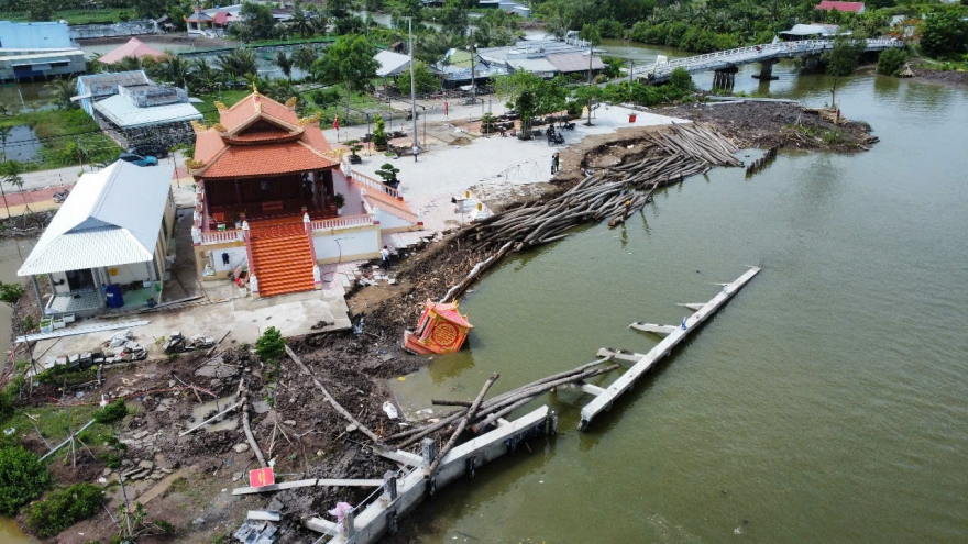 Mùa lở - Mùa âu lo của người dân Cà Mau