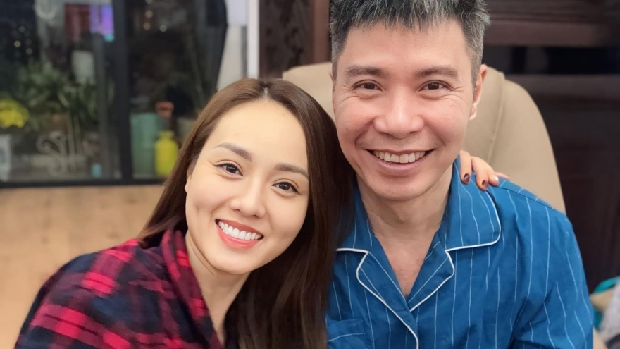 Sao Việt 27/7: Vợ NSND Công Lý phủ nhận tin đồn mang thai