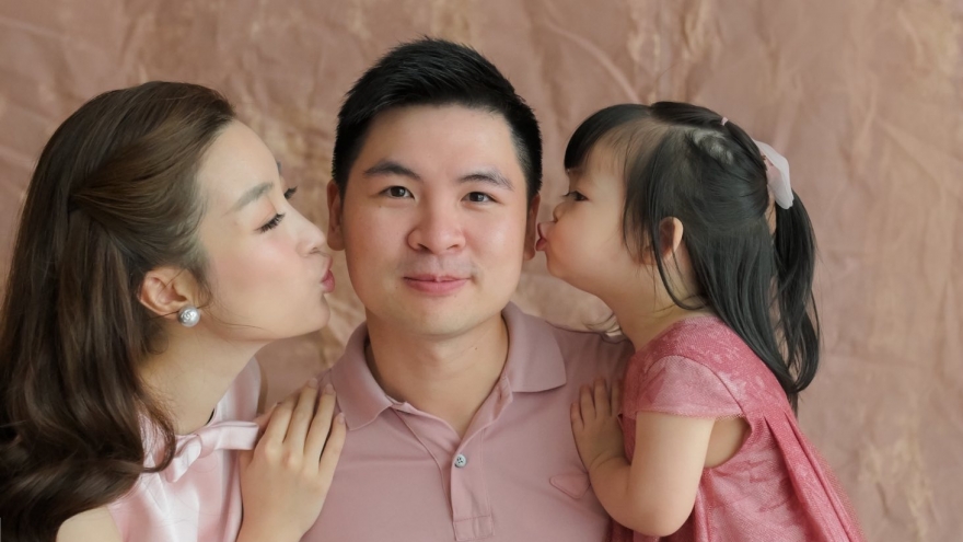 Hoa hậu Đỗ Mỹ Linh mừng sinh nhật con gái tròn 2 tuổi
