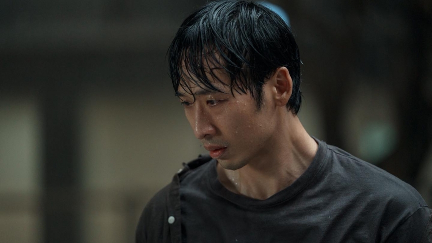 Phim có Tuấn Trần đóng chính đứng đầu doanh thu phòng vé dù chưa khởi chiếu